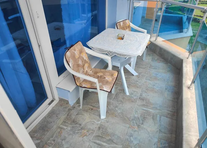 アパート лукс морска перла プリモルスコ